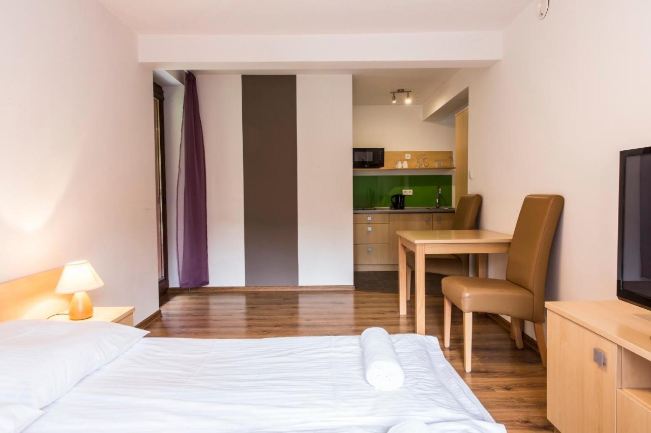 Udanypobyt Apartamenty Przy Dolinach E I F Kościelisko Esterno foto